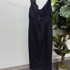Roland Mouret Classic Black Midi Dress